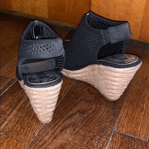 Wedges - Picture 2 of 4